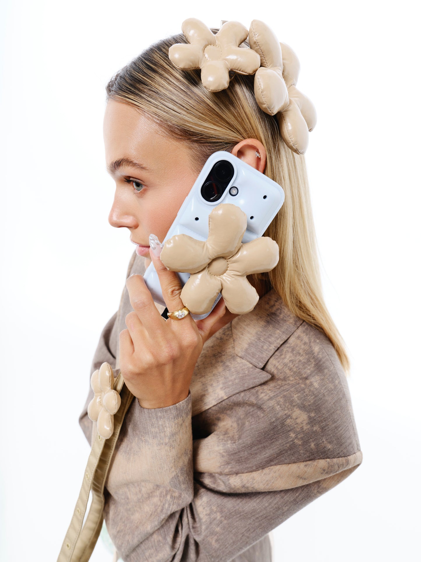 iBop Ice Water Phone Case for iPhone 16